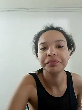 Ayshel cooperr online show from October 2025 12:41:02 AM