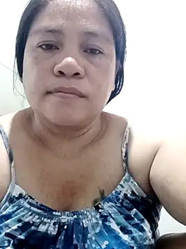 Snapshot of pinay_labb chatting on May 2026 04:16:01 PM pinay labb online show from May 2026 04:16:01 PM