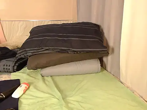 Berryangel03 online show from April 2026 11:48:01 PM