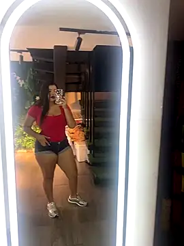 Snapshot of SiennaMonroe_ chatting on September 2025 04:08:01 PM SiennaMonroe online show from September 2025 04:08:01 PM