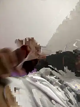 MarAndrws online show from November 2025 07:38:01 PM