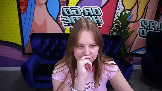 CrystallPaws online show from November 2025 08:10:01 PM