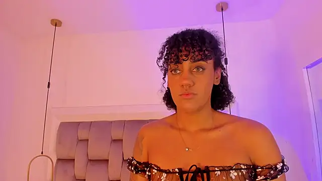 OnlyGia online show from January 2026 08:44:01 PM