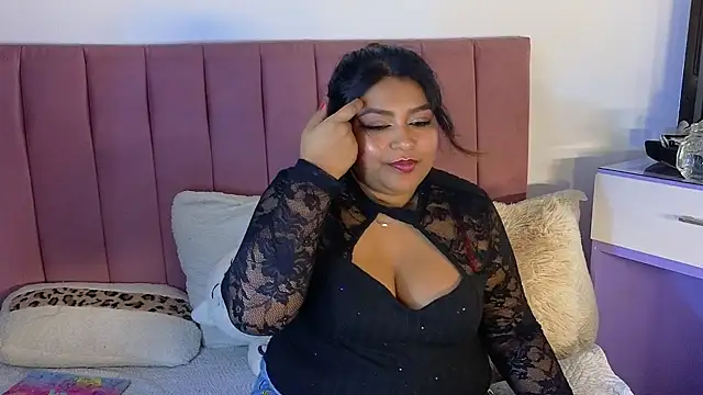 Hela Collins online show from April 2026 07:45:01 AM