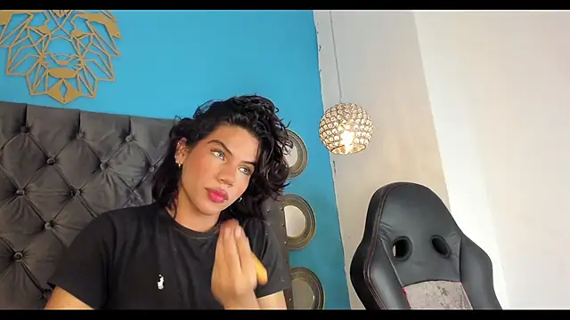 Snapshot of bxby_dolls chatting on October 2025 04:43:02 AM bxby dolls online show from October 2025 04:43:02 AM