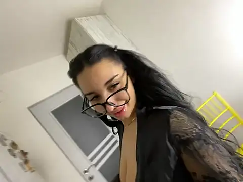 Snapshot of BlueEyes_BB chatting on February 2026 03:32:02 PM BlueEyes BB online show from February 2026 03:32:02 PM