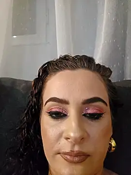 ShineBright88 online show from November 2025 08:31:01 PM