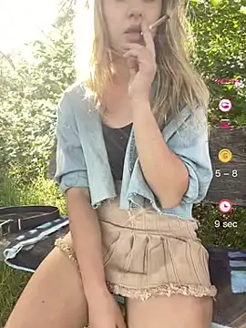 Snapshot of xfairies_experience chatting on May 2026 03:54:01 PM xfairies experience online show from May 2026 03:54:01 PM
