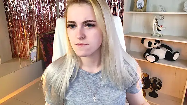 Stef Nicks online show from August 2026 05:39:02 AM
