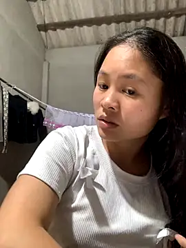 Snapshot of NhuFox chatting on October 2025 01:09:01 PM NhuFox online show from October 2025 01:09:01 PM