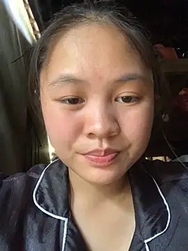 Snapshot of NhuFox chatting on October 2025 08:06:01 AM NhuFox online show from October 2025 08:06:01 AM