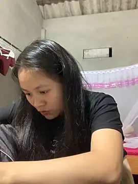 NhuFox online show from November 2025 12:49:02 PM