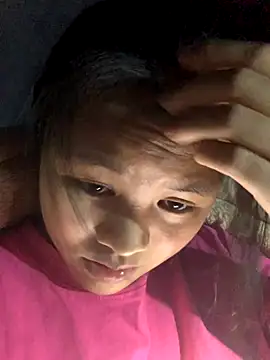 NhuFox online show from November 2025 12:44:02 PM