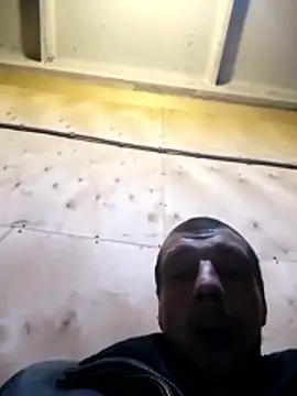 N i k o l a u online show from January 2026 12:18:02 PM