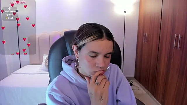 Snapshot of Celestee_rain chatting on September 2025 11:25:01 AM Celestee rain online show from September 2025 11:25:01 AM