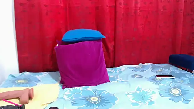 Snapshot of Sexysquirtmommy chatting on June 2026 10:01:02 PM Sexysquirtmommy online show from June 2026 10:01:02 PM