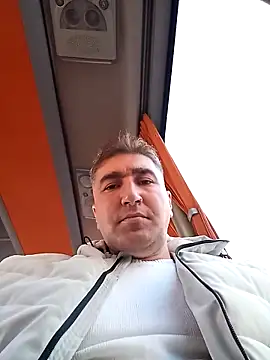 mert0359 online show from December 2025 01:27:02 PM