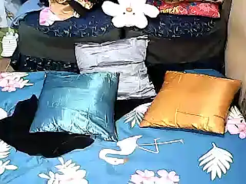 xxhottinybabe online show from November 2025 04:12:01 AM