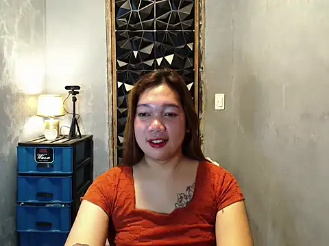Snapshot of ur_sexymaurice chatting on April 2026 11:02:02 PM ur sexymaurice online show from April 2026 11:02:02 PM