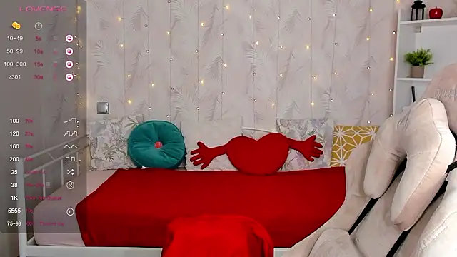 Tori Cutie online show from March 2026 12:03:01 AM