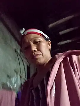 Snapshot of TinTin321 chatting on October 2025 01:44:02 PM TinTin321 online show from October 2025 01:44:02 PM