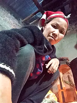 Snapshot of TinTin321 chatting on November 2025 09:11:01 AM TinTin321 online show from November 2025 09:11:01 AM