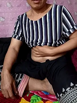 Snapshot of TinTin321 chatting on February 2026 07:15:01 AM TinTin321 online show from February 2026 07:15:01 AM