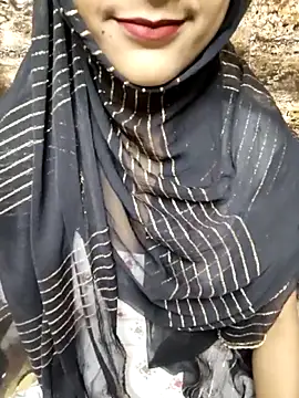 Indian-Aleena online show from October 2025 04:35:02 PM