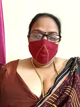 Snapshot of heera-rani chatting on April 2026 06:00:02 AM heera-rani online show from April 2026 06:00:02 AM