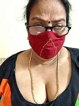 Snapshot of heera-rani chatting on April 2026 07:45:01 AM heera-rani online show from April 2026 07:45:01 AM