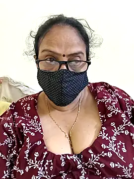 Snapshot of heera-rani chatting on May 2026 06:32:03 AM heera-rani online show from May 2026 06:32:03 AM