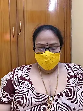 Snapshot of heera-rani chatting on June 2026 06:15:02 AM heera-rani online show from June 2026 06:15:02 AM