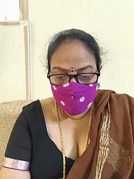 Snapshot of heera-rani chatting on June 2026 04:18:02 AM heera-rani online show from June 2026 04:18:02 AM