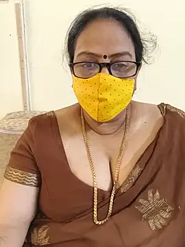 Snapshot of heera-rani chatting on July 2026 03:56:02 AM heera-rani online show from July 2026 03:56:02 AM
