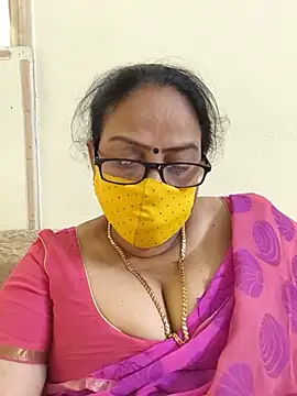 Snapshot of heera-rani chatting on July 2026 06:21:02 AM heera-rani online show from July 2026 06:21:02 AM