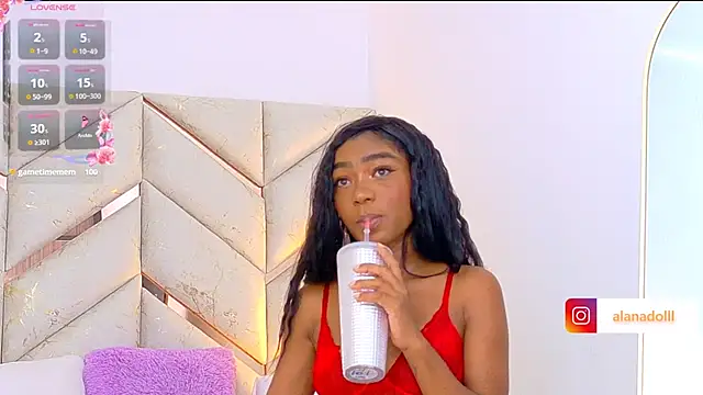 Snapshot of AlanaDoll chatting on November 2025 03:55:01 PM AlanaDoll online show from November 2025 03:55:01 PM