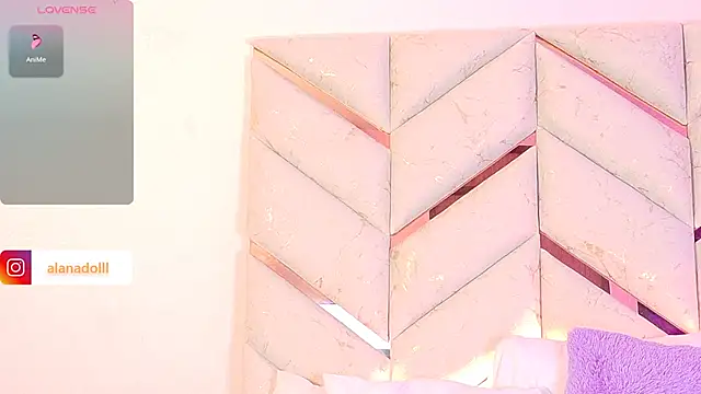 Snapshot of AlanaDoll chatting on February 2026 02:44:02 PM AlanaDoll online show from February 2026 02:44:02 PM