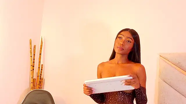 Snapshot of AlanaDoll chatting on February 2026 02:14:01 PM AlanaDoll online show from February 2026 02:14:01 PM