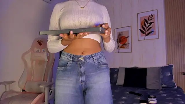 Ayleen Dunkan online show from October 2025 12:34:02 PM