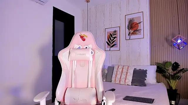 Ayleen Dunkan online show from November 2025 12:38:02 PM