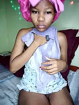 Seductive Yellow Titties online show from January 2026 05:13:01 AM