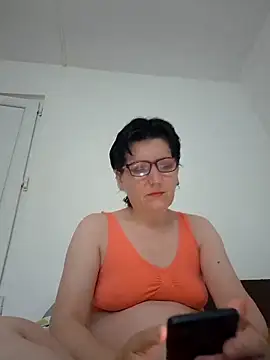 Vera Elle online show from May 2026 03:24:02 AM