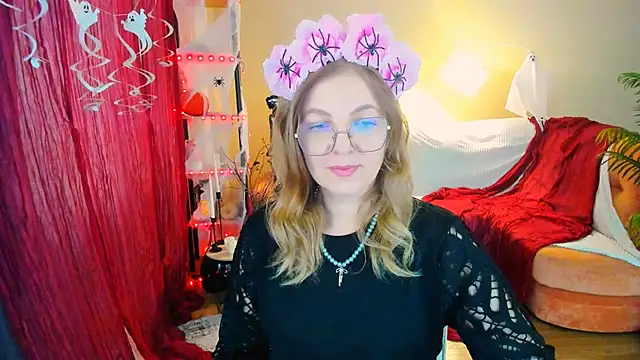 YourUniverser online show from October 2025 10:41:02 AM