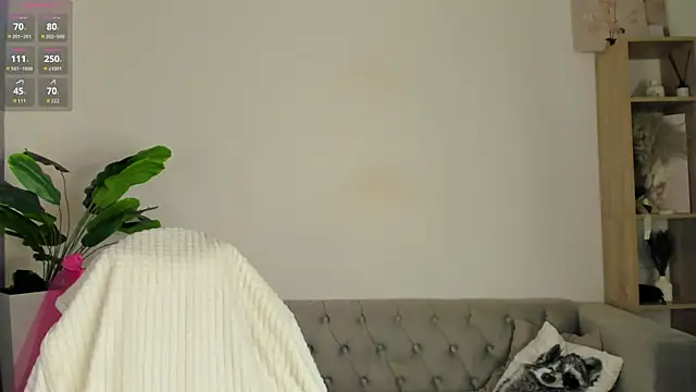 Ice Strawberry online show from March 2026 02:56:01 AM