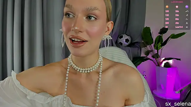 Snapshot of Ice_Strawberry chatting on July 2026 03:02:02 AM Ice Strawberry online show from July 2026 03:02:02 AM