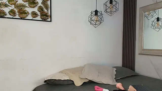 shanon marel online show from November 2025 12:16:02 PM