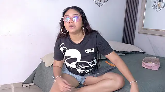 shanon marel online show from November 2025 12:08:02 PM