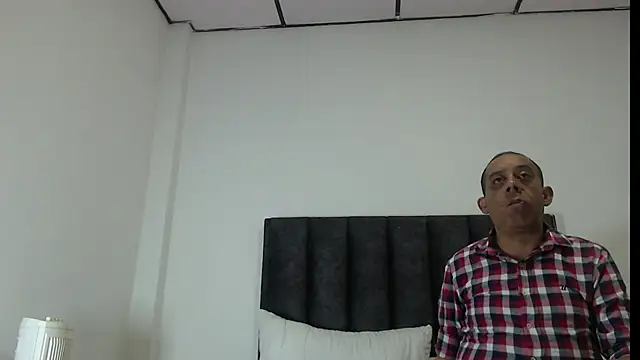 GabrielandAbigail online show from November 2025 01:14:02 PM