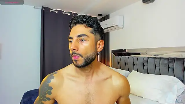 Snapshot of MARC_THOMPSON_ chatting on September 2025 03:03:01 PM MARC THOMPSON  online show from September 2025 03:03:01 PM