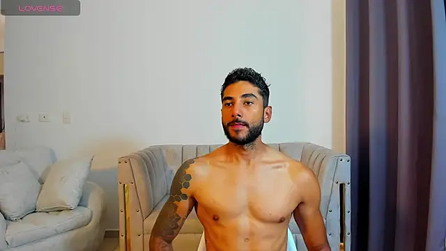 Snapshot of MARC_THOMPSON_ chatting on September 2025 03:05:01 PM MARC THOMPSON  online show from September 2025 03:05:01 PM